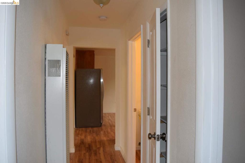 915 Sherman Oaks DR