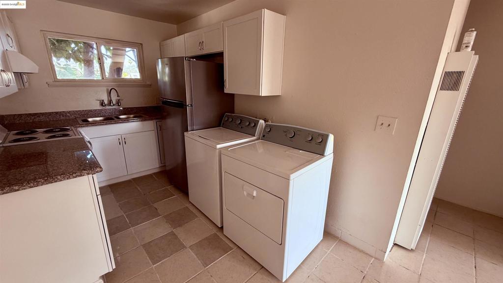 ALAMEDACOY - Residential Lease