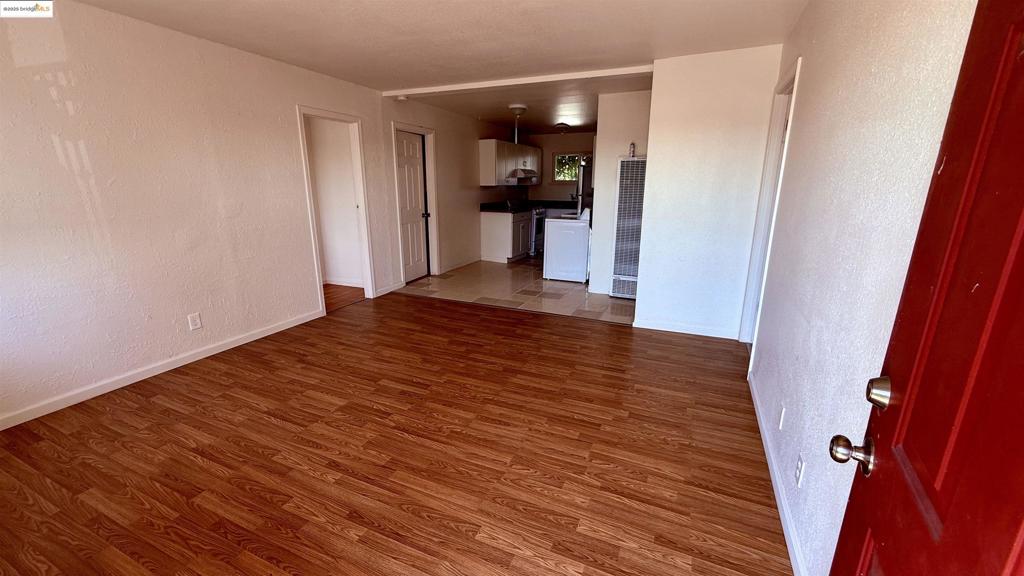 ALAMEDACOY - Residential Lease