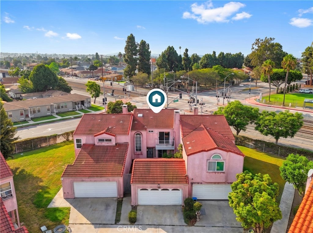 106 Racquet Club DR