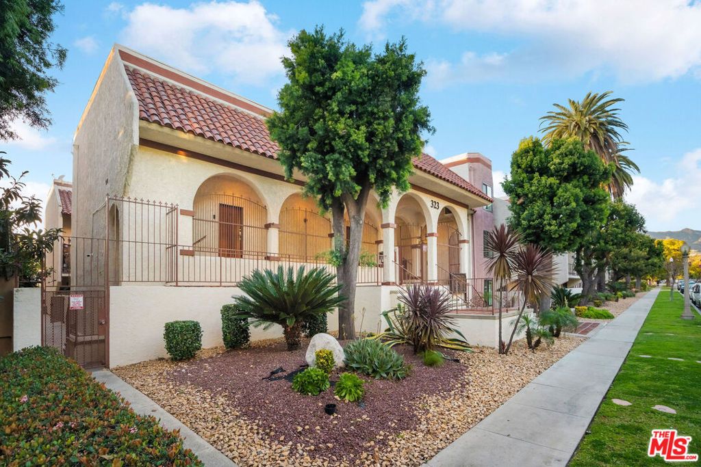 Photo of 323 N Jackson Street #115, Glendale, CA 91206 (MLS # 26655017)