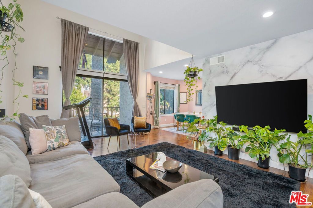 Photo of 323 N Jackson Street #115, Glendale, CA 91206 (MLS # 26655017)