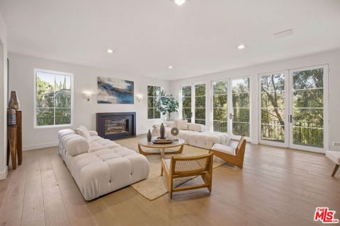 Photo of 8171 Tianna Road, Los Angeles, CA 90046 (MLS # 26995763)