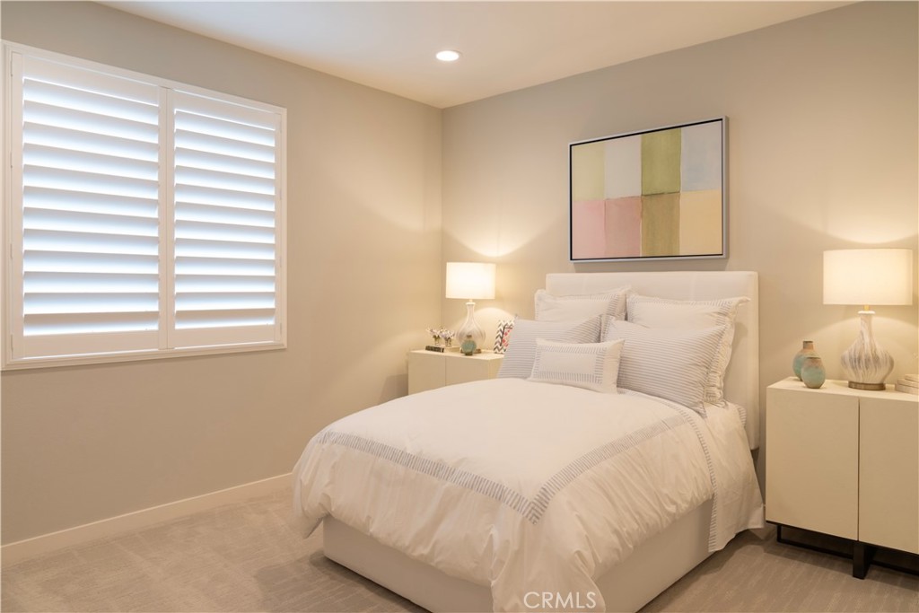 Pacific Royal Oaks - Residential