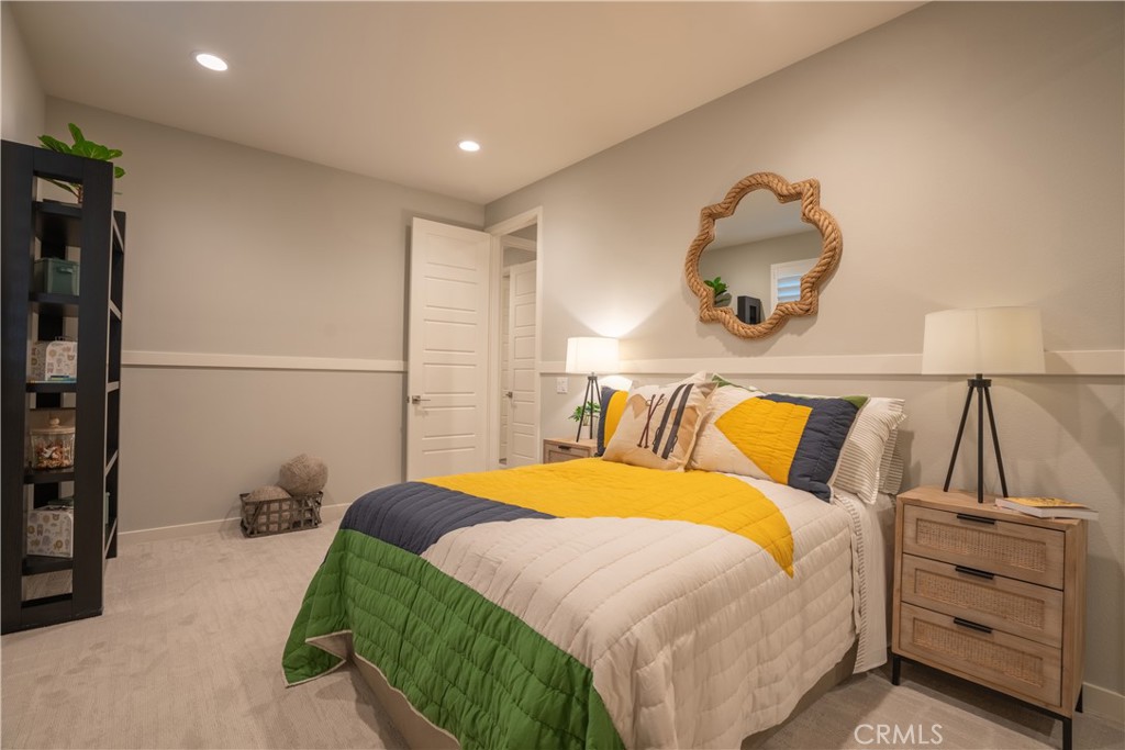 Pacific Royal Oaks - Residential