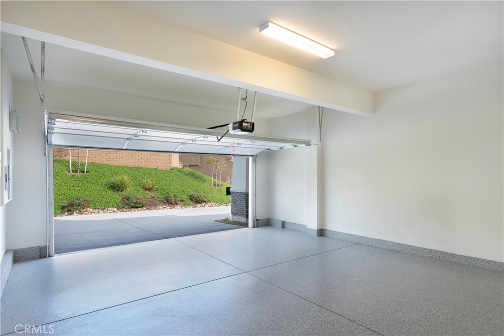 Pacific Royal Oaks - Residential