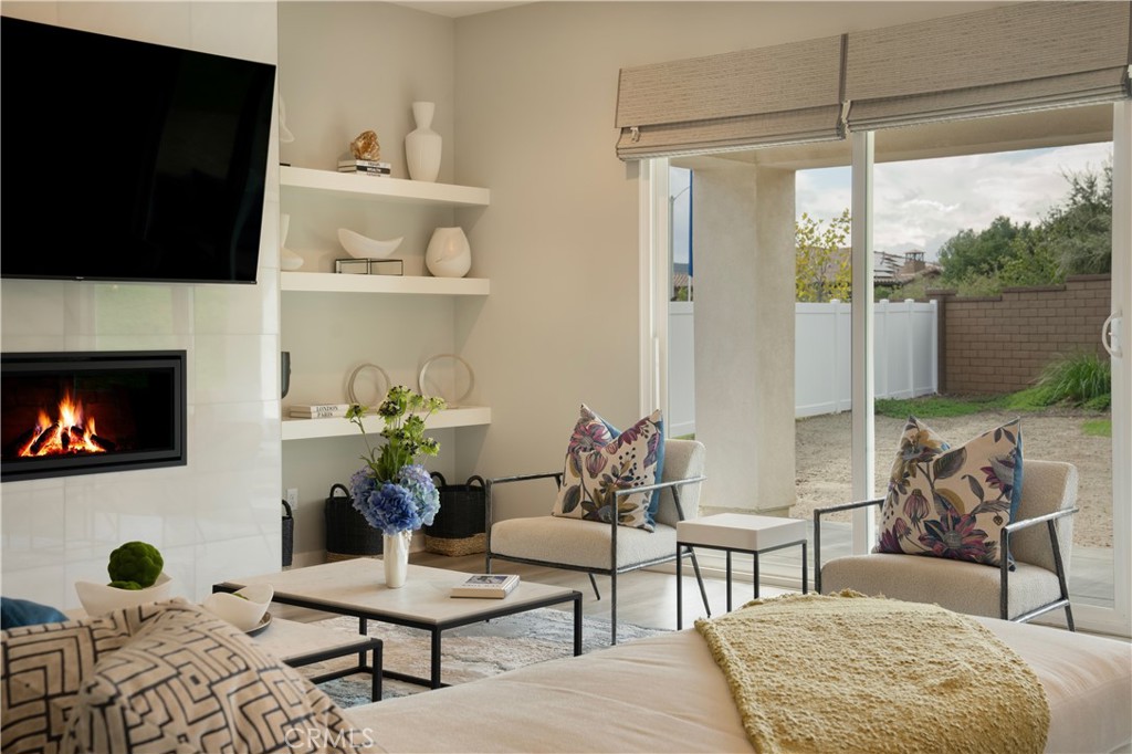 Pacific Royal Oaks - Residential