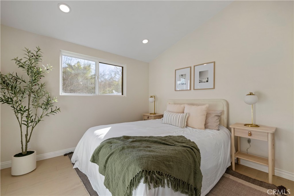 Shangri-La (1987/88) (SHLA) - Residential