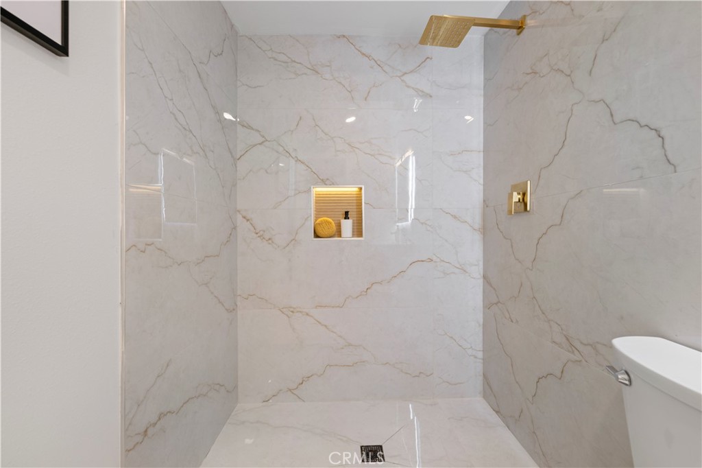 Shangri-La (1987/88) (SHLA) - Residential