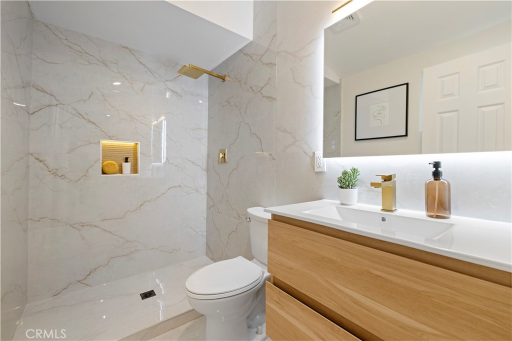 Shangri-La (1987/88) (SHLA) - Residential