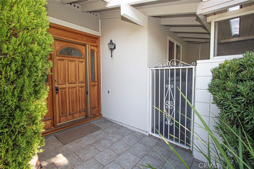 Photo of 594 Avenida Majorca #A, Laguna Woods, CA 92637 (MLS # OC26015688)