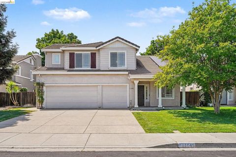 Photo of 1045 Dawn Ct, Brentwood, CA 94513 (MLS # 41134912)