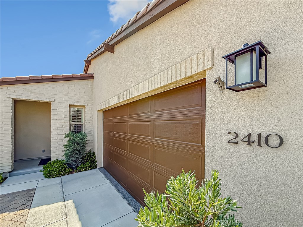 2410 Quartsite Drive