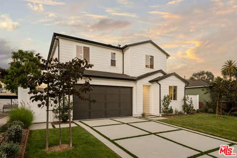 Photo of 2234 Midvale Avenue, Los Angeles, CA 90064 (MLS # 26861039)