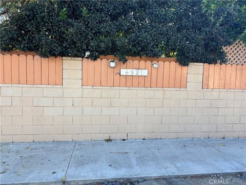 Photo of 4921 S Centinela Ave, Los Angeles, CA 90066 (MLS # SR26074154)