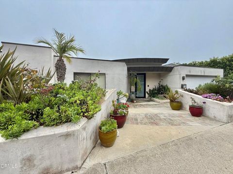 Photo of 1445 Bounty Way, Laguna Beach, CA 92651 (MLS # P1-24211) Photo of 1445 Bounty Way, Laguna Beach, CA 92651 (MLS # P1-24211)