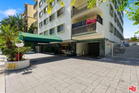 Photo of 10787 Wilshire Boulevard #402, Los Angeles, CA 90024 (MLS # 26874247)