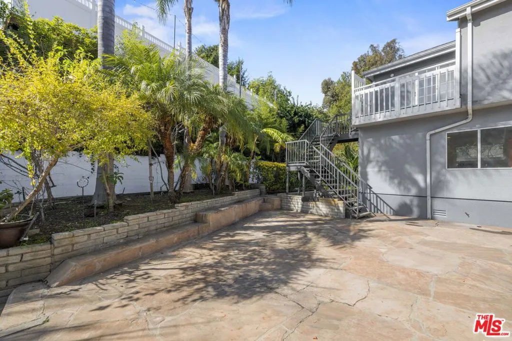 Los Angeles, California 90024, United States, 5 Bedrooms Bedrooms, ,8 BathroomsBathrooms,Residential,Active,210202