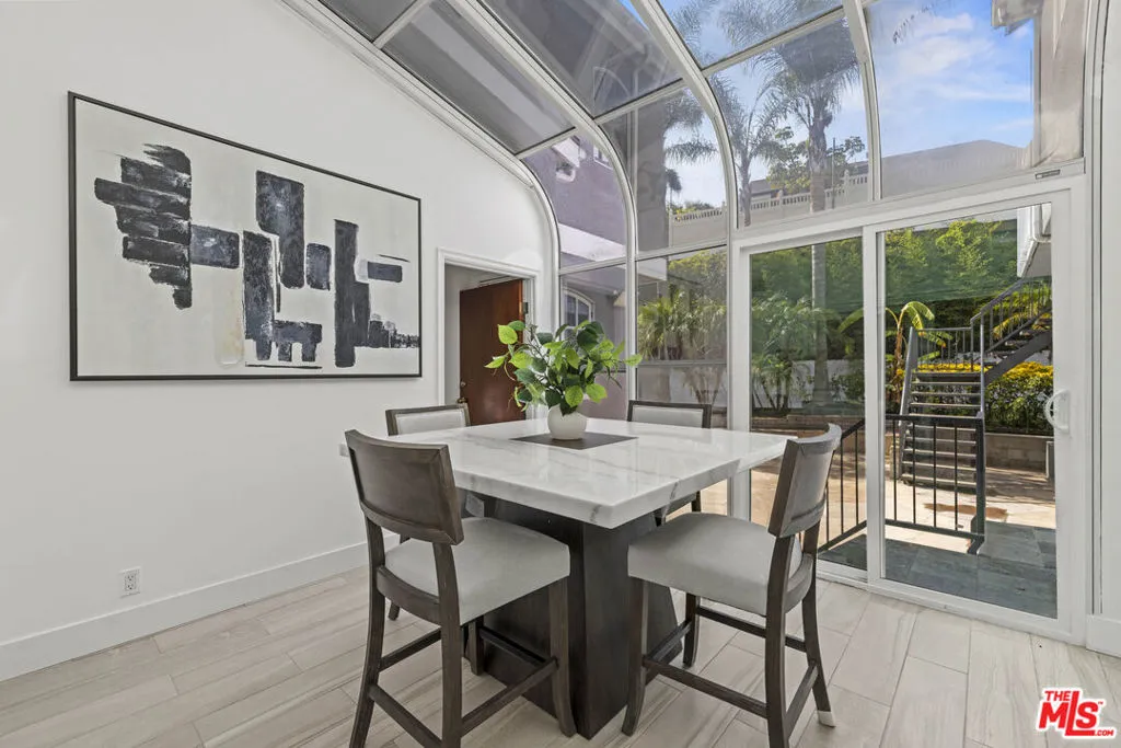 Los Angeles, California 90024, United States, 5 Bedrooms Bedrooms, ,8 BathroomsBathrooms,Residential,Active,210202