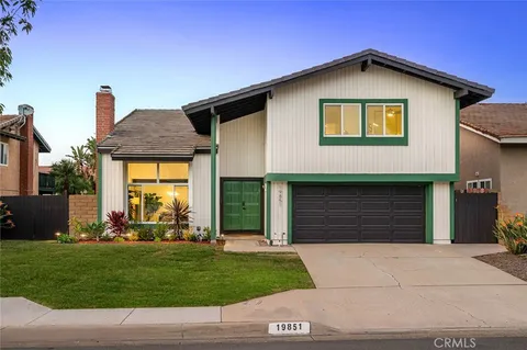 MLS: OC26074121
