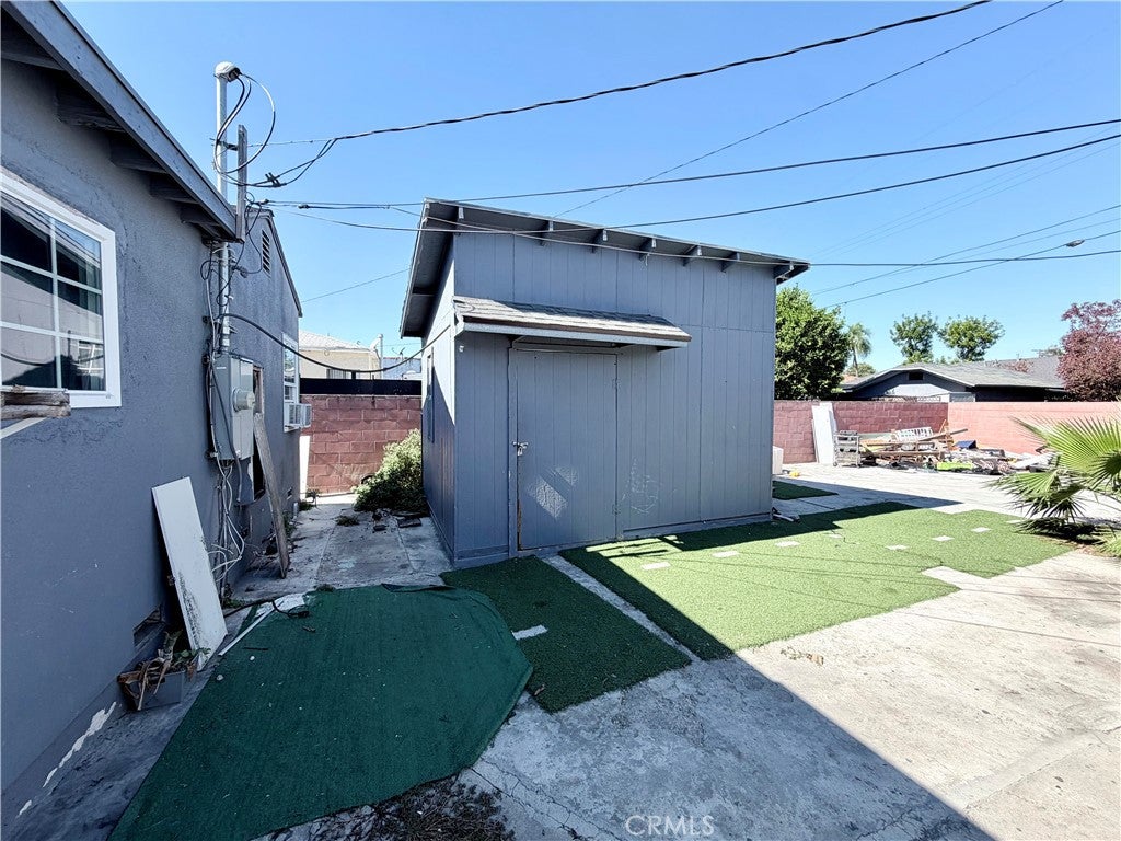 527 W Magnolia