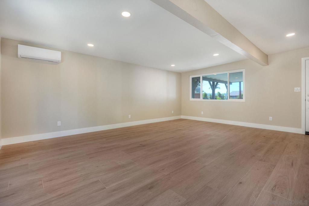 578 E. Indian Rock Rd