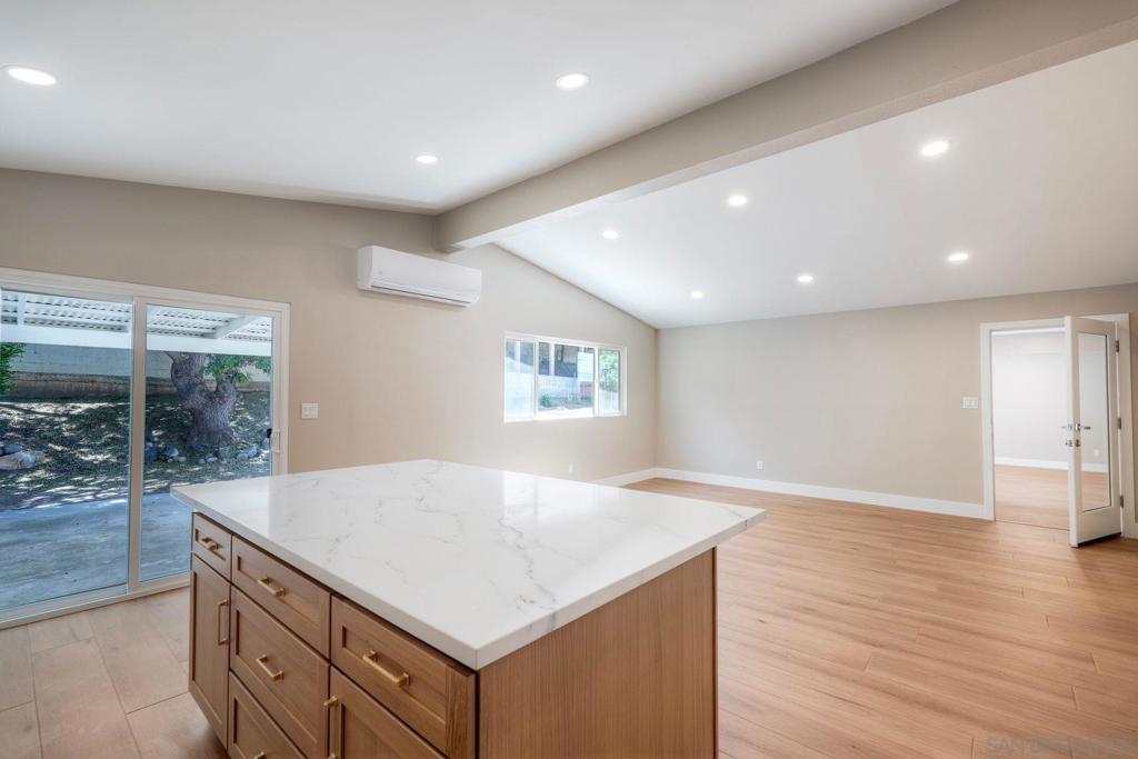 578 E. Indian Rock Rd