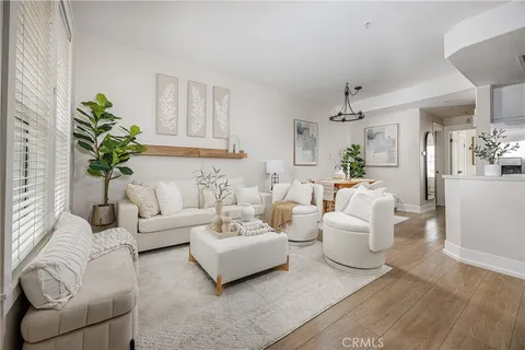 MLS: OC26100495