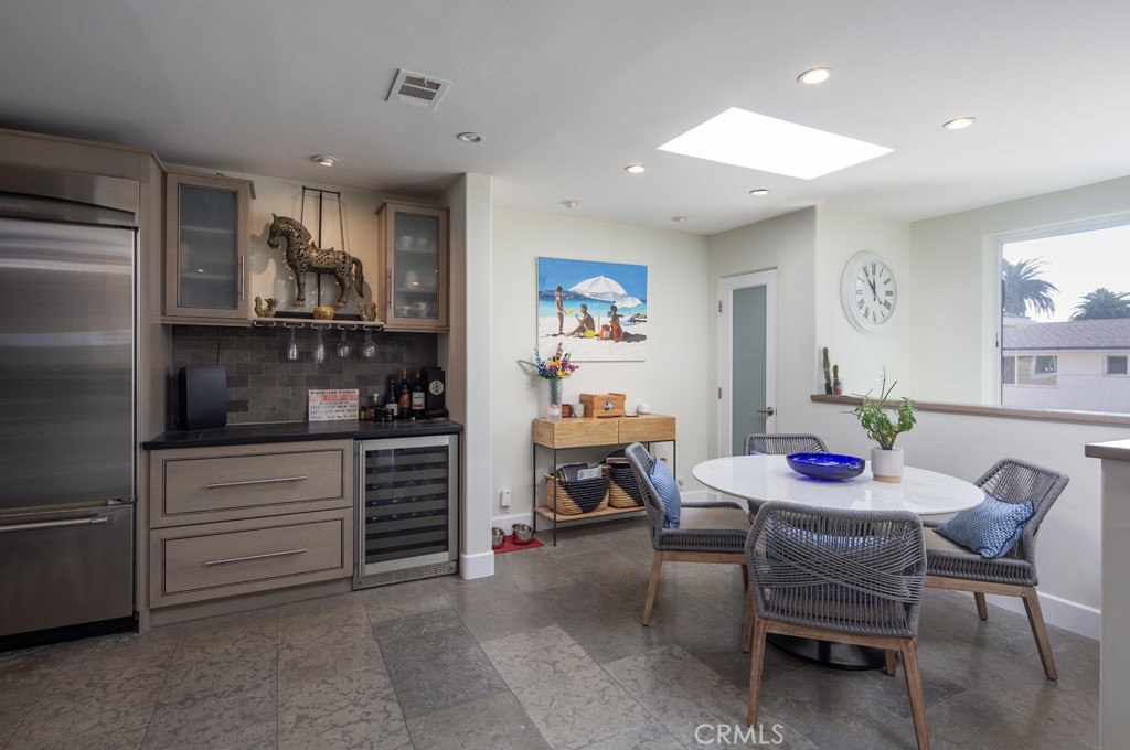 Corona del Mar South of PCH (CDMS) - Residential Lease