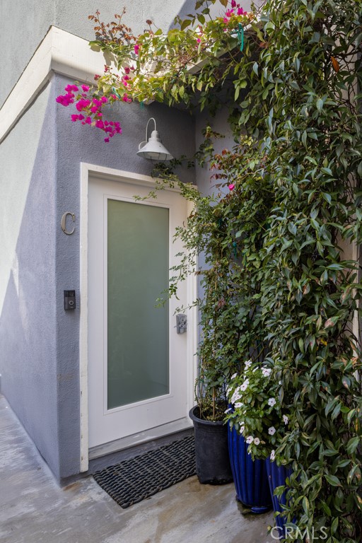 Corona del Mar South of PCH (CDMS) - Residential Lease