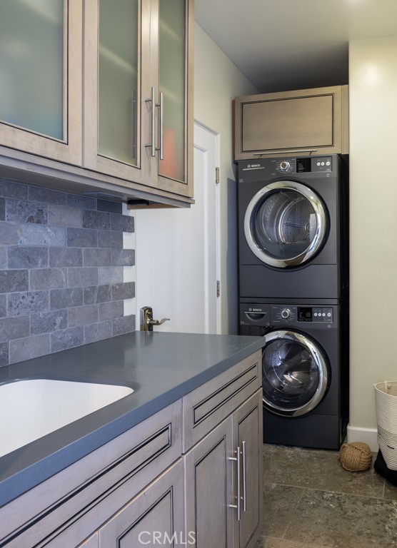 Corona del Mar South of PCH (CDMS) - Residential Lease