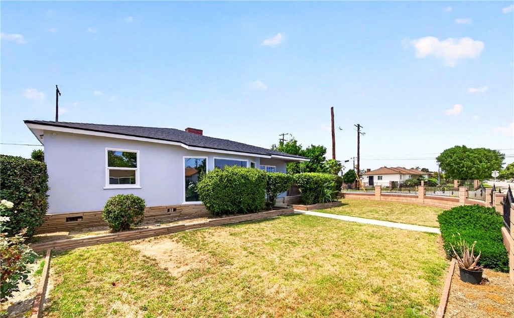 639 N Nora