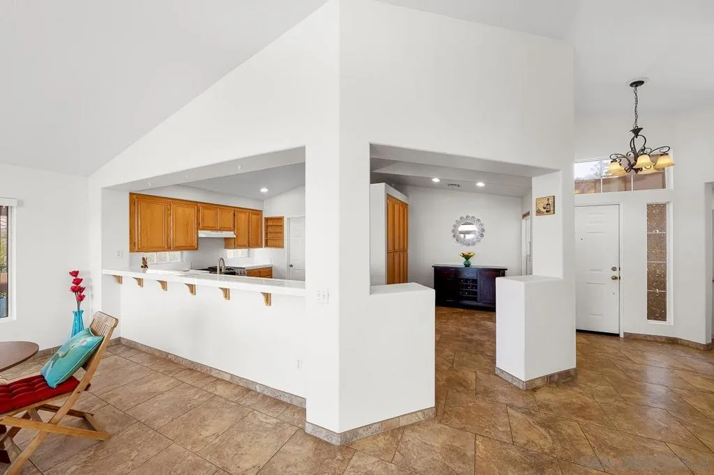 Alpine, California 91901, United States, 3 Bedrooms Bedrooms, ,2 BathroomsBathrooms,Residential,Active,190631