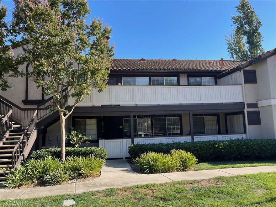 This beautiful 2 bed and 2 bath upstairs condo unit is located in the most desirable gated Victoria Heights community. It features open kitchen with granite counter top, newer solid wood cabinet, stainless steel refrigerator , electric oven and dishwasher. The washing machine and dryer are in closed laundry area. Spacious bright family room is facing tennis court and swimming pool. Two bedrooms have each won bathroom. The community's amenities include tennis court, swimming pool and clubhouse which provide you various living convenience. Please come to see and you will love it. This property does not accept any pets please.