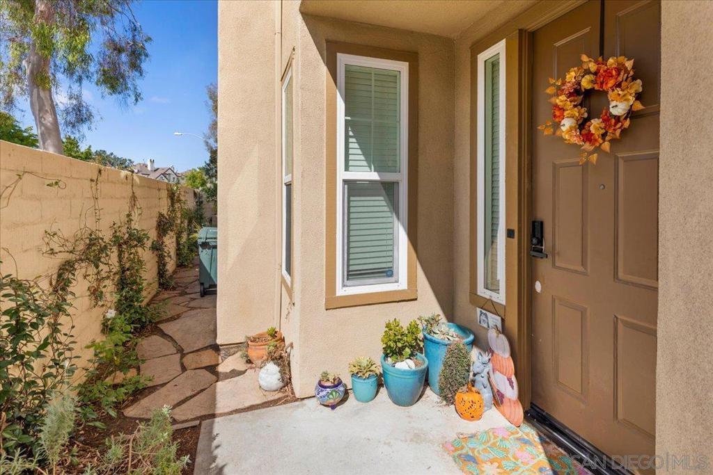 Properties 3 12790 Via Nieve
