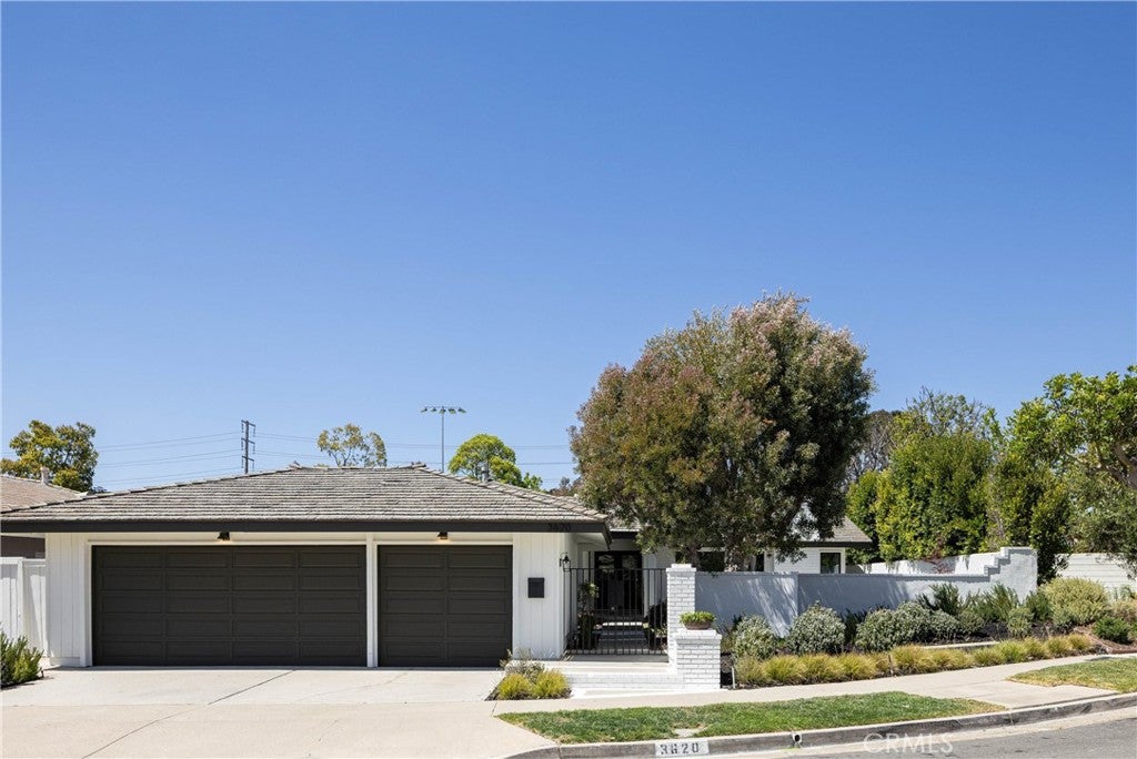 3620 Catamaran Dr