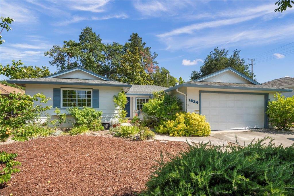 Properties 1 1634 Bowling Lane