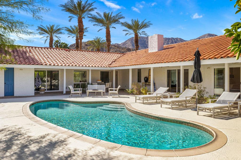 48890 Eisenhower Drive