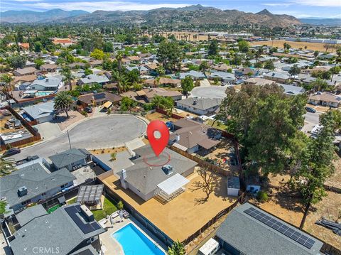 Tiny photo for 709 Carol Way, Hemet, CA 92543 (MLS # SW26086664)