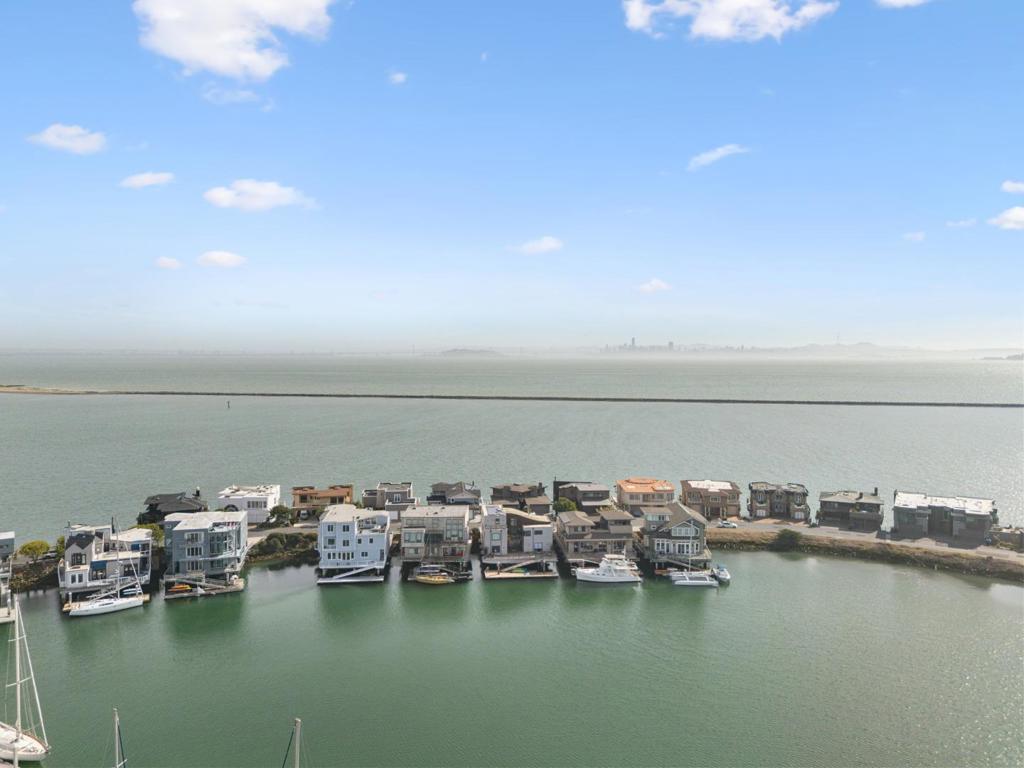 1425 Sandpiper Spit