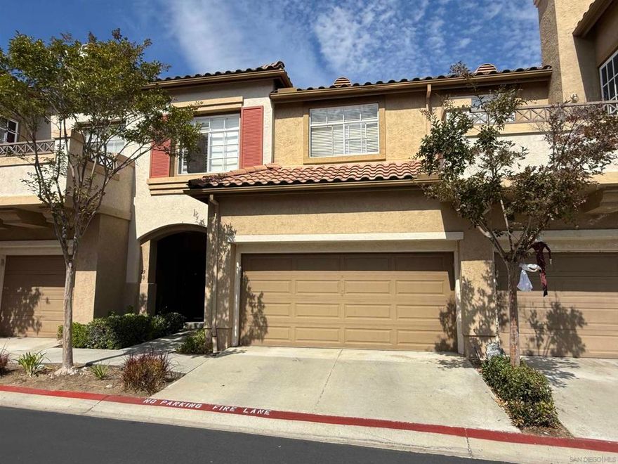 A wow unit in Sabre Terrace! All new carpet and luxury vinyl flooring, newer kitchen with quartz counters, stainless appliances, new HVAC system, recessed lighting, private patio/garden area. Light and bright, Laundry room off of 2 car attached garage with plenty of storage. Seller will consider offering Buyer financing incentive.  Super light and bright unit in Sabre Springs! Remodeled with newer cooks kitchen, carpets,Luxury vinyl flooring in downstairs area. Well located in complex with great privacy.