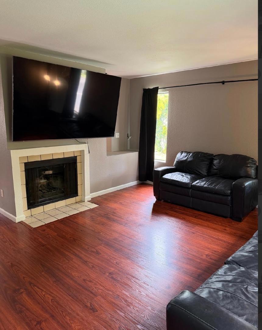 1635 W Swain Road