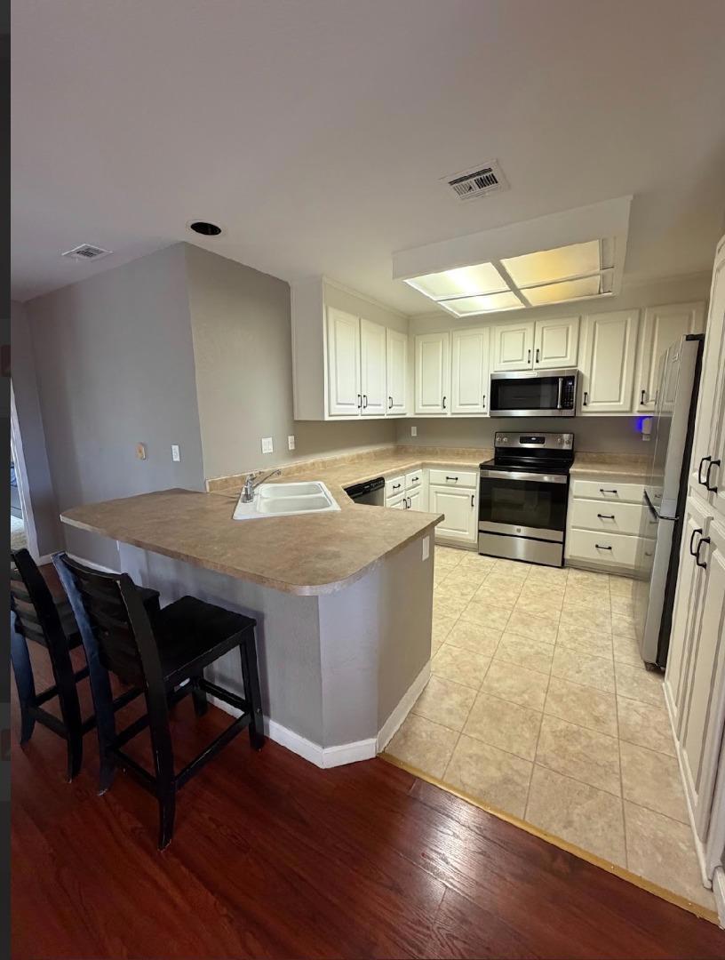 1635 W Swain Road