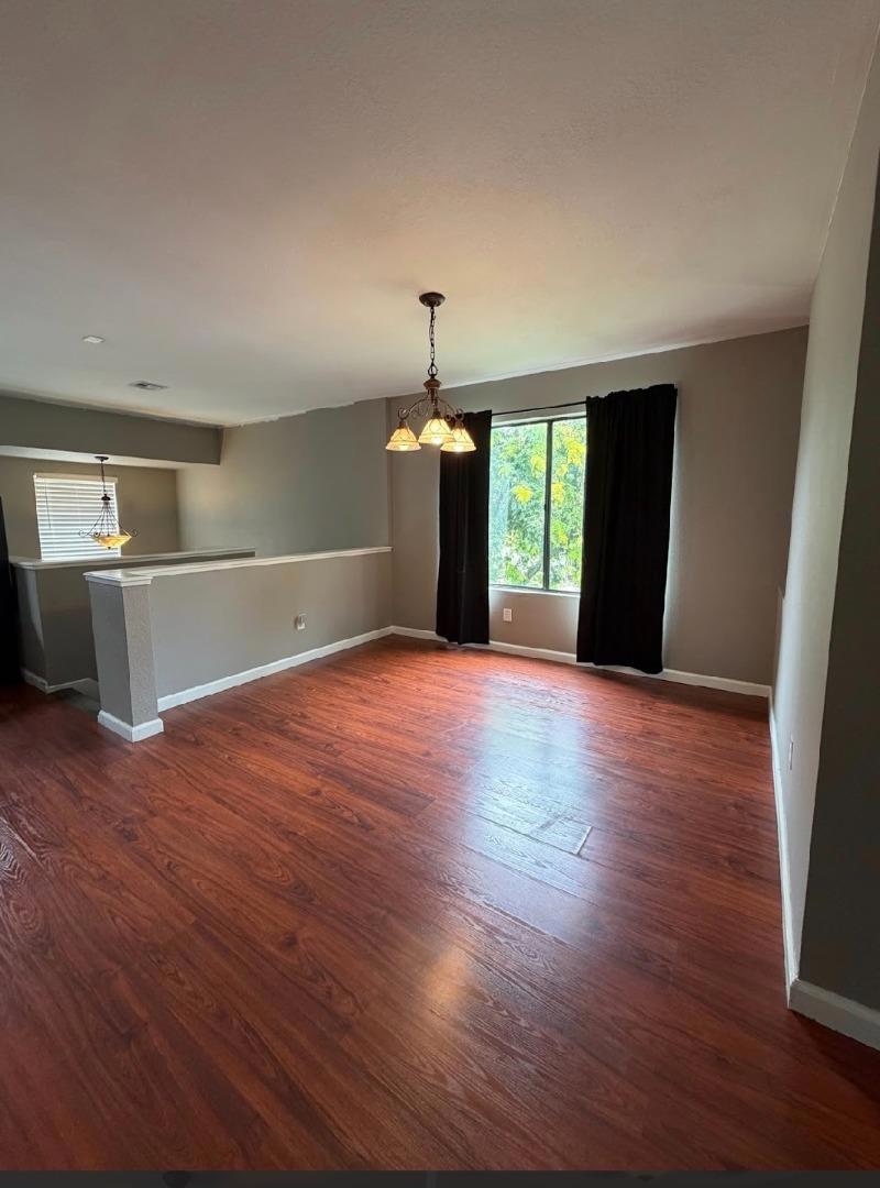 1635 W Swain Road
