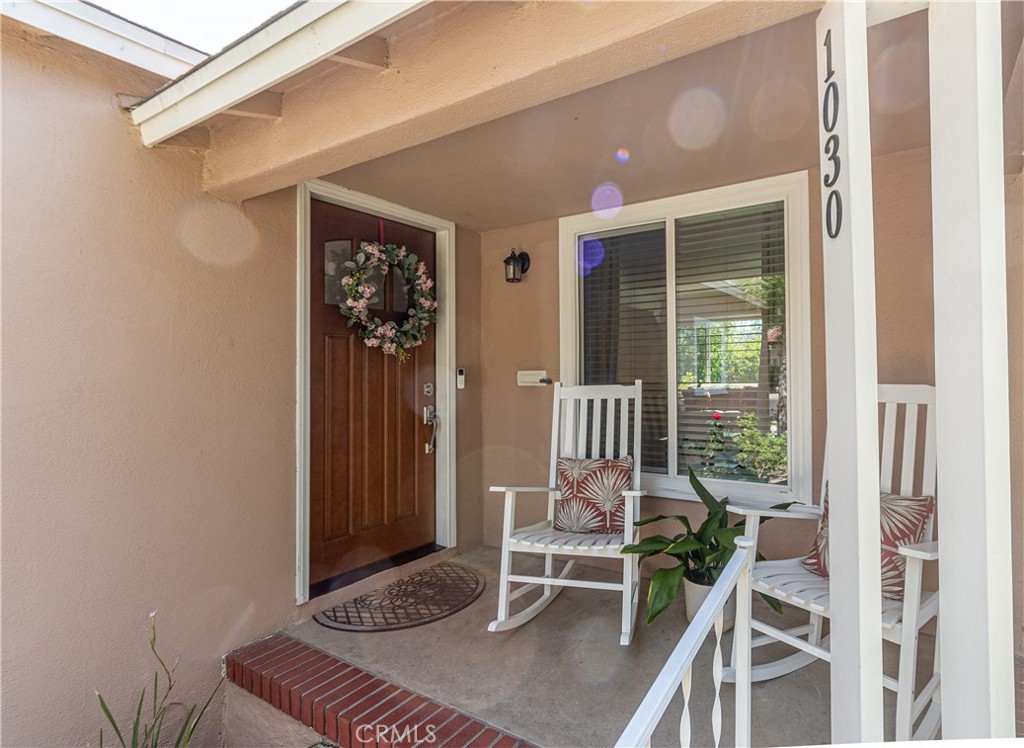 1030 E San Jose