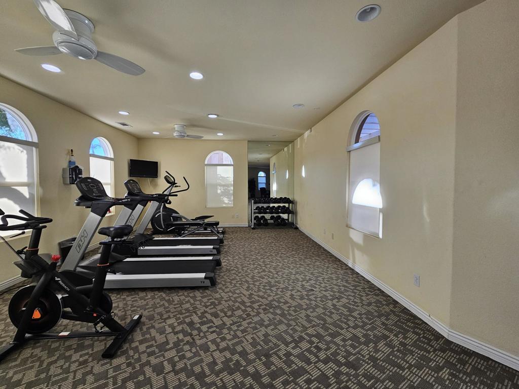 LQ Desert Villas - Residential Lease