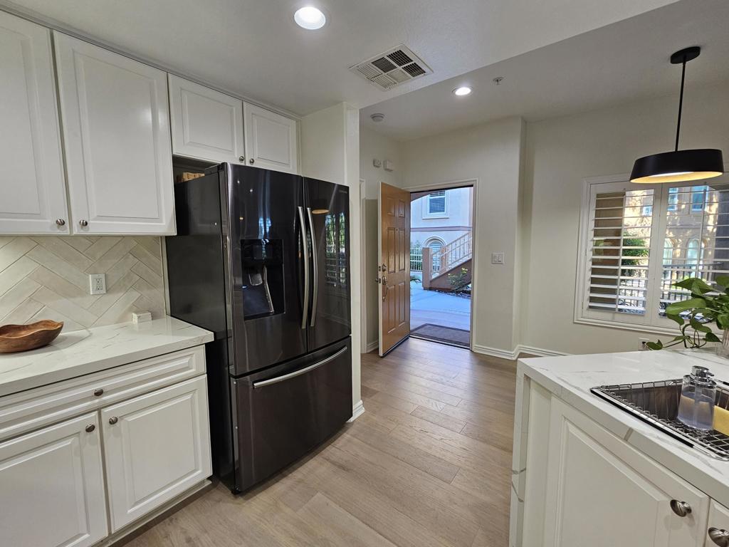 LQ Desert Villas - Residential Lease