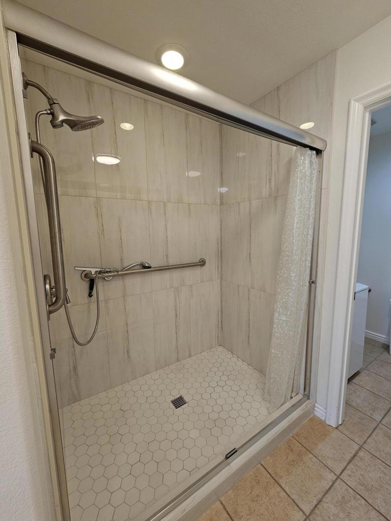 LQ Desert Villas - Residential Lease