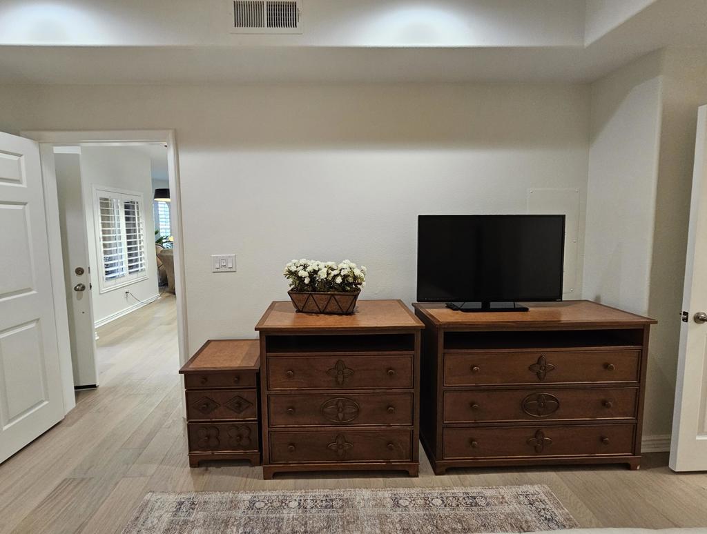 LQ Desert Villas - Residential Lease