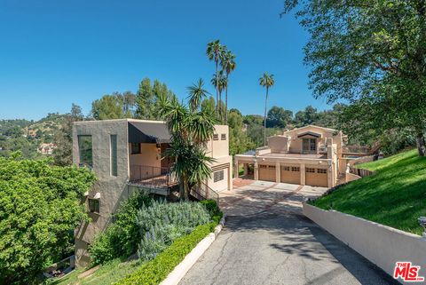 Photo of 9545 Oak Pass Road, Beverly Hills, CA 90210 (MLS # 26730739)